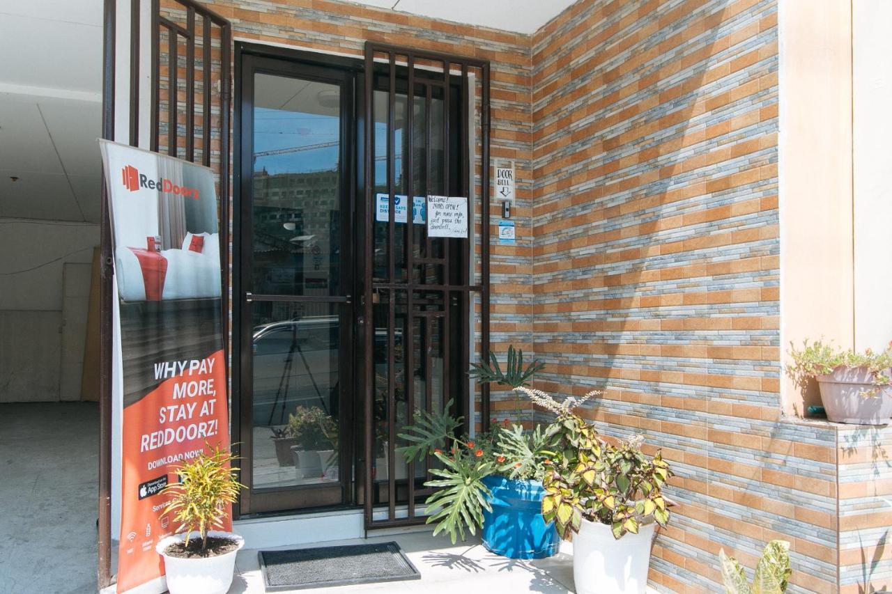 Hotel RedDoorz near SM Bicutan Paranaque City Zewnętrze zdjęcie