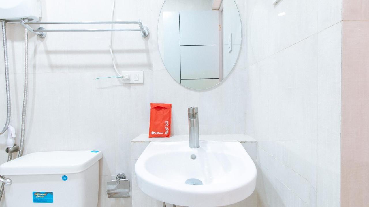 Hotel RedDoorz near SM Bicutan Paranaque City Zewnętrze zdjęcie