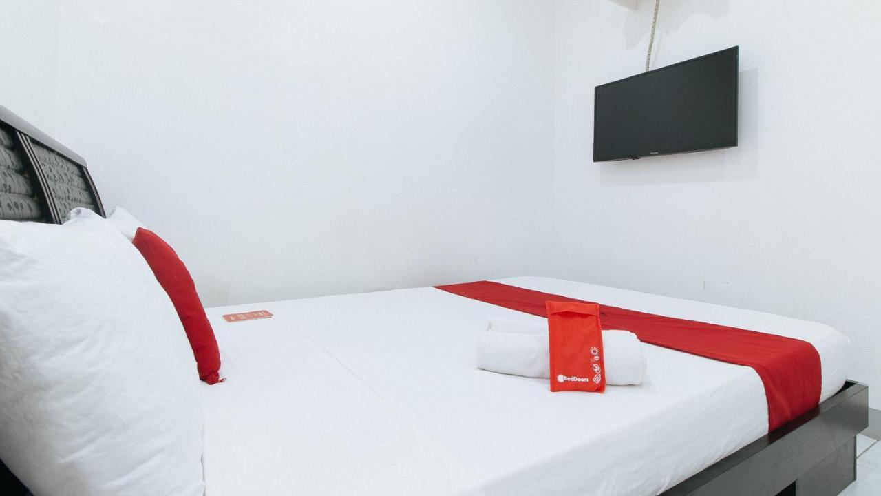 Hotel RedDoorz near SM Bicutan Paranaque City Zewnętrze zdjęcie