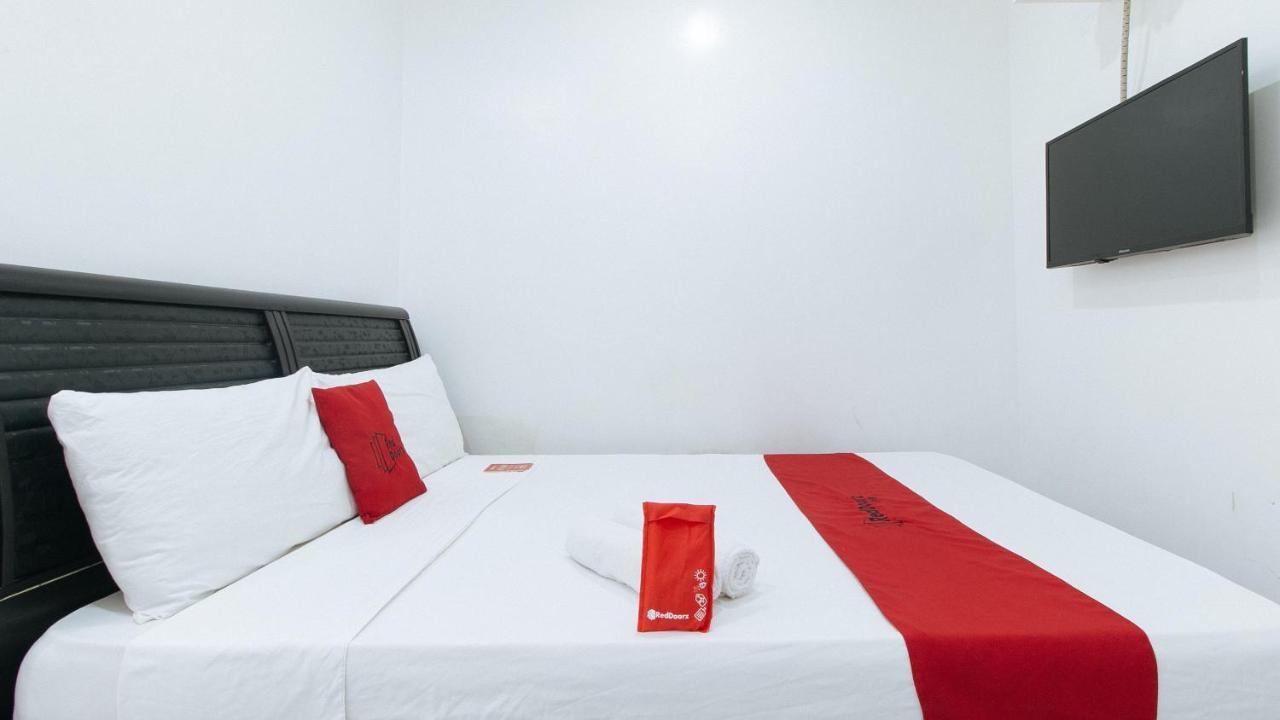 Hotel RedDoorz near SM Bicutan Paranaque City Zewnętrze zdjęcie