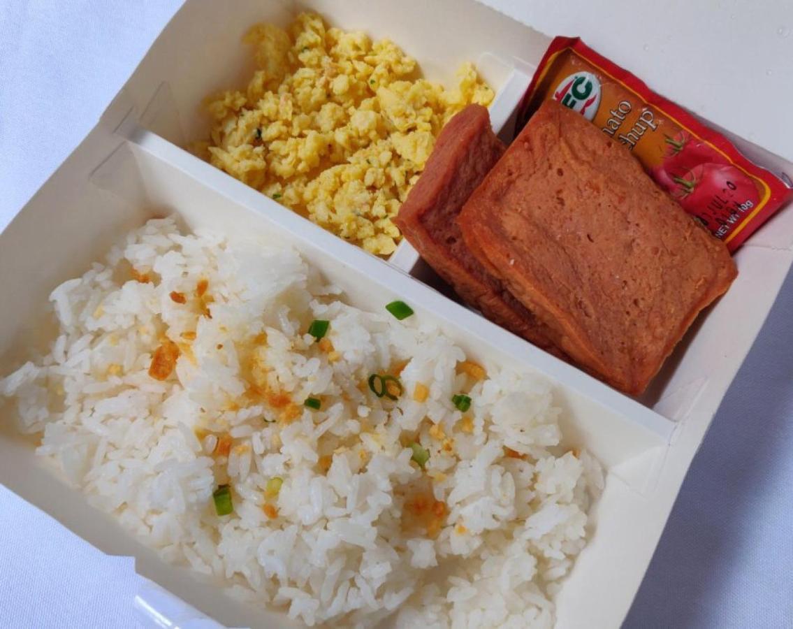 Hotel RedDoorz near SM Bicutan Paranaque City Zewnętrze zdjęcie